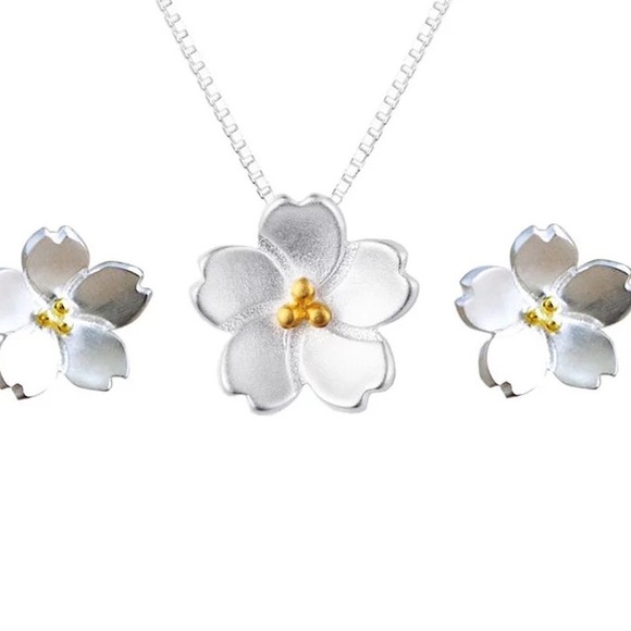 Jewelry - Flower Earrings and Necklace Set